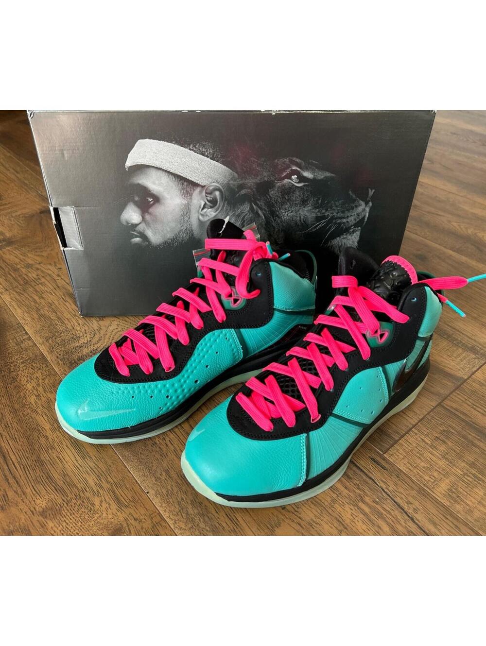 NIKE LEBRON VIII QS SOUTH BEACH RETRO PINK FLASH BLACK CZ0328 Men 8.5 Wmn 10 NIB